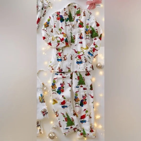 The Grinch and Max Fannel Pajamas - PBT - Picture 2 of 9